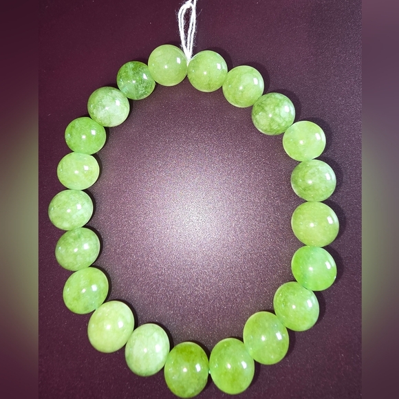 10mm Peridot Bracelet - Picture 2 of 7